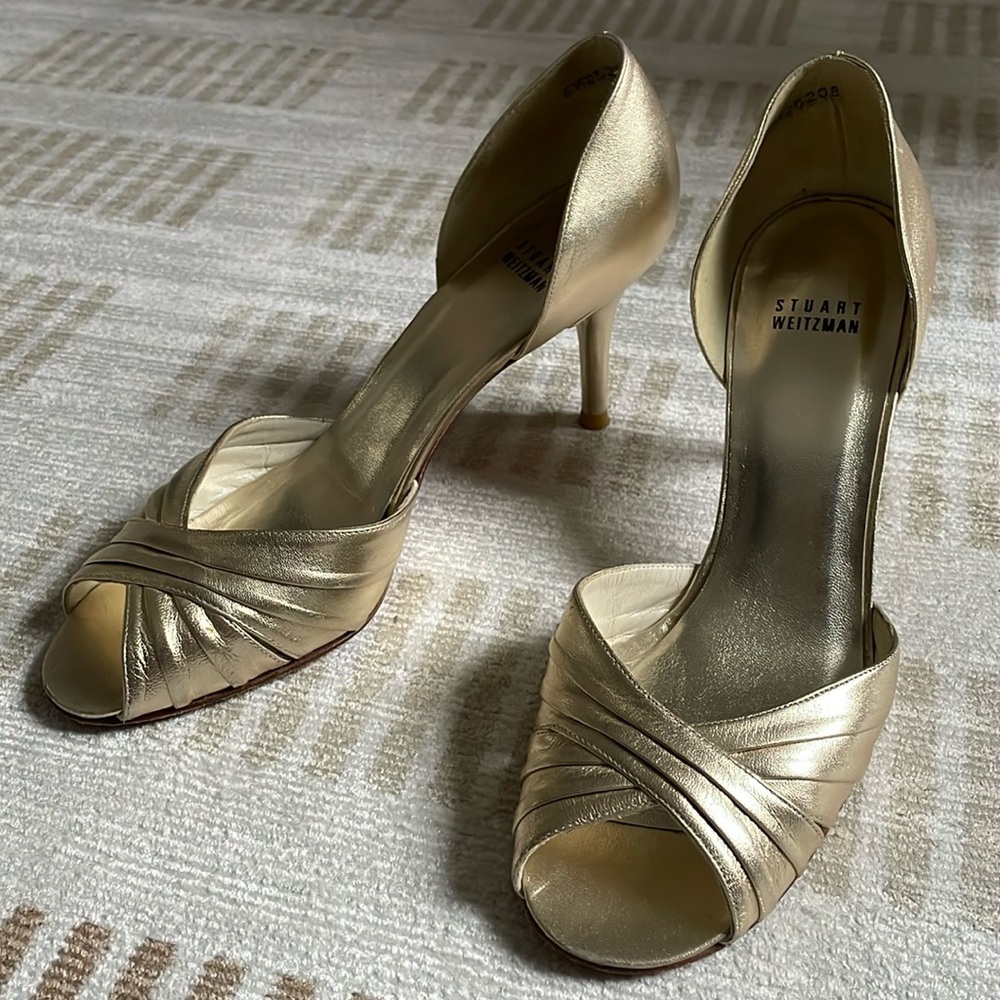 Stuart Weitzman Women's Light Gold Metallic Leather Sandal Heels Size 9